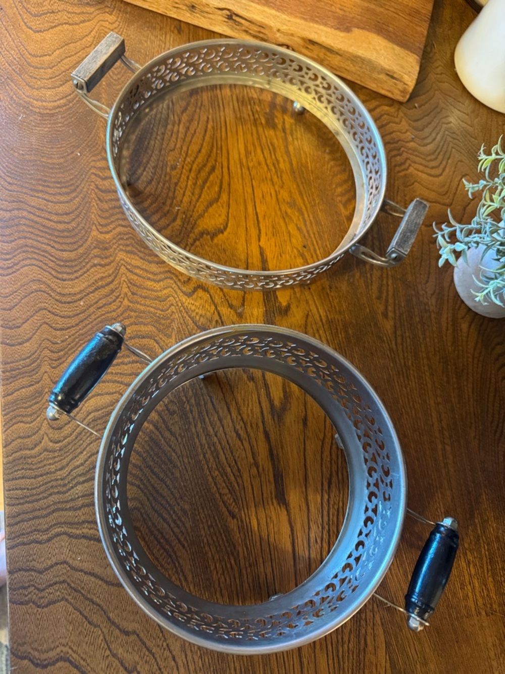 Set of 2 VTG Decorative Brass Serving pcs with Wood Handles for casserole dishes